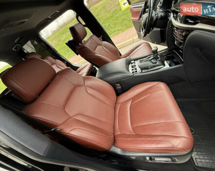 Черный Лексус ЛХ, объемом двигателя 5.66 л и пробегом 55 тыс. км за 81900 $, фото 65 на Automoto.ua