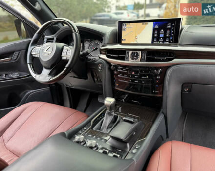 Черный Лексус ЛХ, объемом двигателя 4.46 л и пробегом 208 тыс. км за 70000 $, фото 78 на Automoto.ua