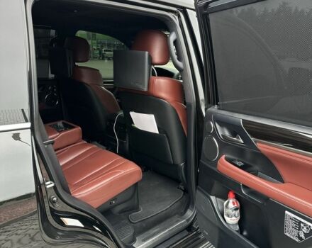 Черный Лексус ЛХ, объемом двигателя 5.7 л и пробегом 1 тыс. км за 72000 $, фото 2 на Automoto.ua