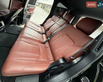 Черный Лексус ЛХ, объемом двигателя 5.66 л и пробегом 55 тыс. км за 81900 $, фото 43 на Automoto.ua