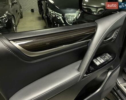 Чорний Лексус ЛХ, об'ємом двигуна 4.46 л та пробігом 156 тис. км за 73700 $, фото 25 на Automoto.ua