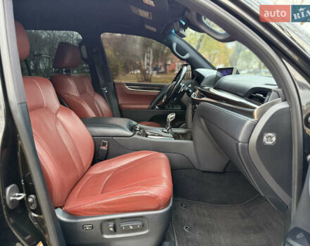 Черный Лексус ЛХ, объемом двигателя 4.46 л и пробегом 112 тыс. км за 82600 $, фото 45 на Automoto.ua