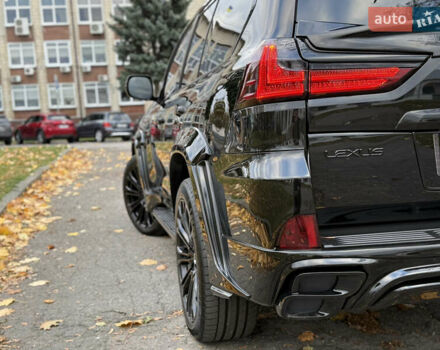 Черный Лексус ЛХ, объемом двигателя 4.46 л и пробегом 112 тыс. км за 82600 $, фото 6 на Automoto.ua