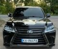 Черный Лексус ЛХ, объемом двигателя 4.46 л и пробегом 124 тыс. км за 75000 $, фото 1 на Automoto.ua