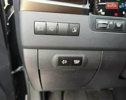 Черный Лексус ЛХ, объемом двигателя 4.46 л и пробегом 112 тыс. км за 82600 $, фото 50 на Automoto.ua