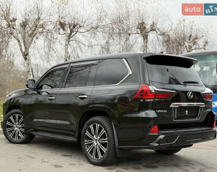 Черный Лексус ЛХ, объемом двигателя 5.66 л и пробегом 55 тыс. км за 81900 $, фото 29 на Automoto.ua