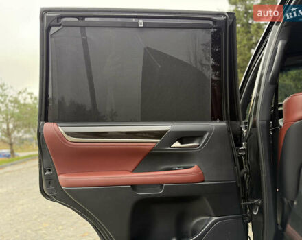 Черный Лексус ЛХ, объемом двигателя 4.46 л и пробегом 208 тыс. км за 70000 $, фото 54 на Automoto.ua