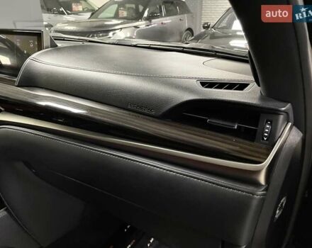 Чорний Лексус ЛХ, об'ємом двигуна 4.46 л та пробігом 85 тис. км за 82700 $, фото 43 на Automoto.ua