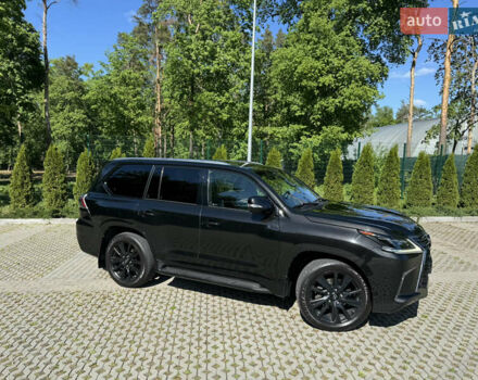 Лексус ЛХ 2019 в Киеве на Automoto.ua Черный Лексус ЛХ, объемом двигателя 4.46 л и пробегом 197 тыс. км за 72000 $, фото 7 на Automoto.ua