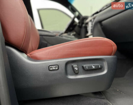 Черный Лексус ЛХ, объемом двигателя 4.46 л и пробегом 208 тыс. км за 70000 $, фото 74 на Automoto.ua