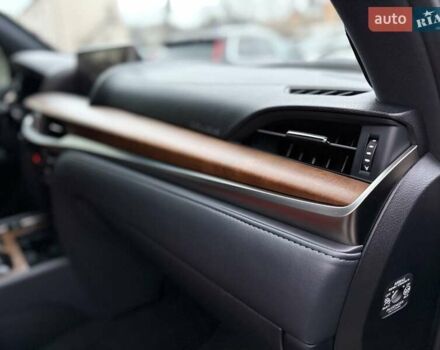 Черный Лексус ЛХ, объемом двигателя 4.46 л и пробегом 120 тыс. км за 69999 $, фото 109 на Automoto.ua