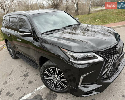 Черный Лексус ЛХ, объемом двигателя 5.66 л и пробегом 55 тыс. км за 81900 $, фото 17 на Automoto.ua