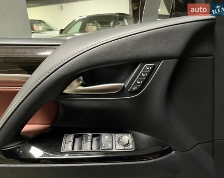 Чорний Лексус ЛХ, об'ємом двигуна 4.46 л та пробігом 85 тис. км за 82700 $, фото 24 на Automoto.ua