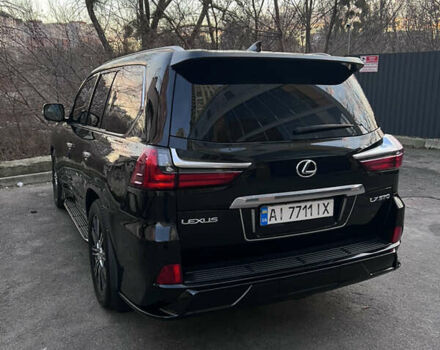 Черный Лексус ЛХ, объемом двигателя 5.66 л и пробегом 127 тыс. км за 76000 $, фото 3 на Automoto.ua