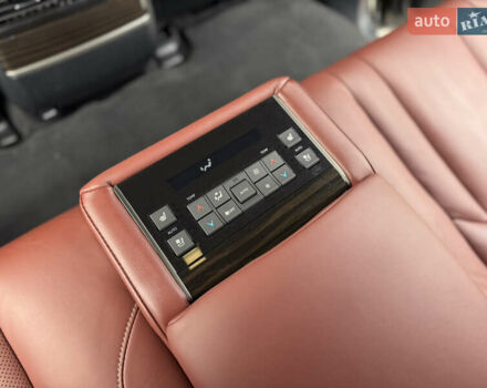 Черный Лексус ЛХ, объемом двигателя 4.46 л и пробегом 208 тыс. км за 70000 $, фото 61 на Automoto.ua