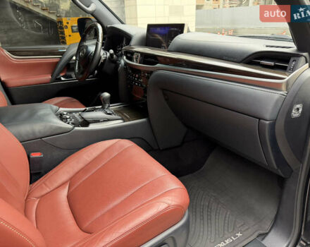 Чорний Лексус ЛХ, об'ємом двигуна 4.46 л та пробігом 147 тис. км за 69900 $, фото 48 на Automoto.ua