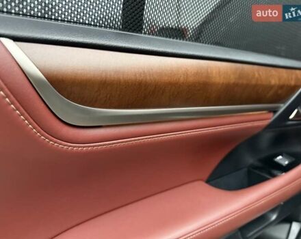 Черный Лексус ЛХ, объемом двигателя 4.46 л и пробегом 120 тыс. км за 69999 $, фото 56 на Automoto.ua