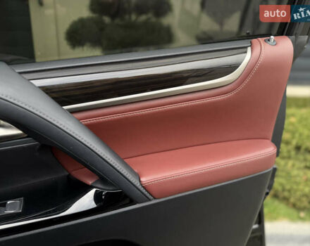 Черный Лексус ЛХ, объемом двигателя 4.46 л и пробегом 208 тыс. км за 70000 $, фото 72 на Automoto.ua