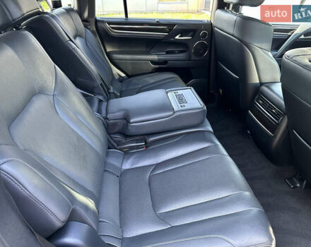 Лексус ЛХ 2019 в Киеве на Automoto.ua Черный Лексус ЛХ, объемом двигателя 4.46 л и пробегом 197 тыс. км за 72000 $, фото 13 на Automoto.ua