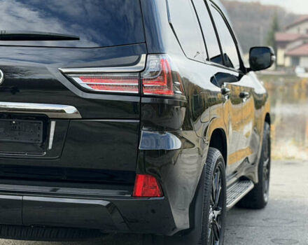 Чорний Лексус ЛХ, об'ємом двигуна 4.46 л та пробігом 74 тис. км за 84300 $, фото 16 на Automoto.ua