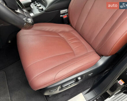 Черный Лексус ЛХ, объемом двигателя 4.46 л и пробегом 208 тыс. км за 70000 $, фото 32 на Automoto.ua