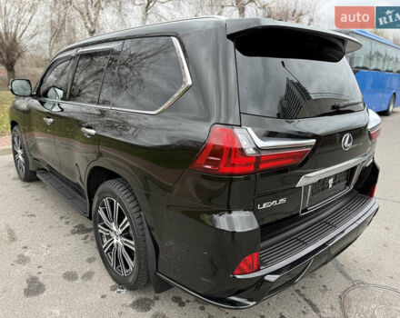 Черный Лексус ЛХ, объемом двигателя 5.66 л и пробегом 55 тыс. км за 81900 $, фото 27 на Automoto.ua
