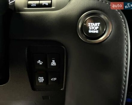 Чорний Лексус ЛХ, об'ємом двигуна 4.46 л та пробігом 156 тис. км за 73700 $, фото 52 на Automoto.ua