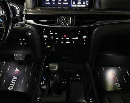 Чорний Лексус ЛХ, об'ємом двигуна 4.46 л та пробігом 156 тис. км за 73700 $, фото 56 на Automoto.ua