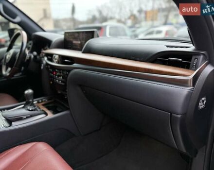 Черный Лексус ЛХ, объемом двигателя 4.46 л и пробегом 120 тыс. км за 69999 $, фото 108 на Automoto.ua