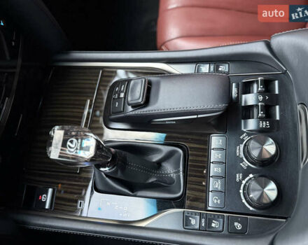 Черный Лексус ЛХ, объемом двигателя 4.46 л и пробегом 112 тыс. км за 82600 $, фото 36 на Automoto.ua