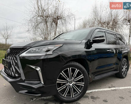 Черный Лексус ЛХ, объемом двигателя 5.66 л и пробегом 55 тыс. км за 81900 $, фото 11 на Automoto.ua
