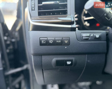 Черный Лексус ЛХ, объемом двигателя 5.7 л и пробегом 37 тыс. км за 170000 $, фото 6 на Automoto.ua