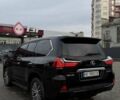 Черный Лексус ЛХ, объемом двигателя 4.46 л и пробегом 209 тыс. км за 68500 $, фото 1 на Automoto.ua