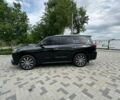 Черный Лексус ЛХ, объемом двигателя 5.66 л и пробегом 287 тыс. км за 60000 $, фото 1 на Automoto.ua