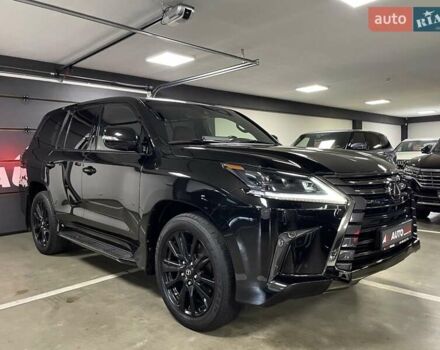 Чорний Лексус ЛХ, об'ємом двигуна 4.46 л та пробігом 85 тис. км за 82700 $, фото 1 на Automoto.ua