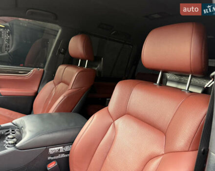 Чорний Лексус ЛХ, об'ємом двигуна 4.46 л та пробігом 147 тис. км за 69900 $, фото 41 на Automoto.ua