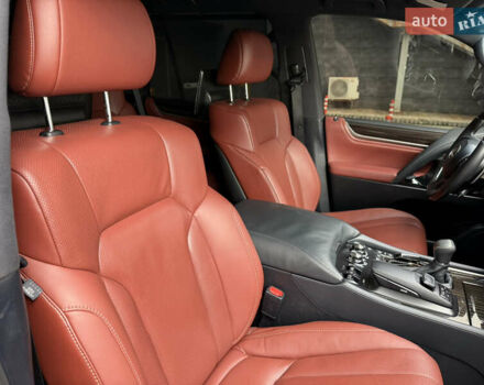 Чорний Лексус ЛХ, об'ємом двигуна 4.46 л та пробігом 147 тис. км за 69900 $, фото 47 на Automoto.ua