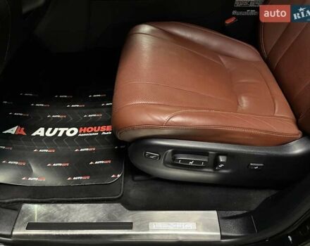 Чорний Лексус ЛХ, об'ємом двигуна 4.46 л та пробігом 85 тис. км за 82700 $, фото 27 на Automoto.ua