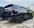 Черный Лексус ЛХ, объемом двигателя 4.46 л и пробегом 144 тыс. км за 75000 $, фото 5 на Automoto.ua