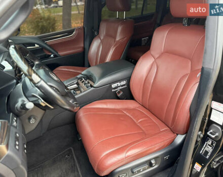 Черный Лексус ЛХ, объемом двигателя 4.46 л и пробегом 112 тыс. км за 82600 $, фото 30 на Automoto.ua