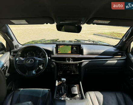 Лексус ЛХ 2019 в Киеве на Automoto.ua Черный Лексус ЛХ, объемом двигателя 4.46 л и пробегом 197 тыс. км за 72000 $, фото 4 на Automoto.ua