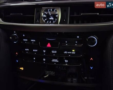 Черный Лексус ЛХ, объемом двигателя 5.66 л и пробегом 151 тыс. км за 71999 $, фото 27 на Automoto.ua