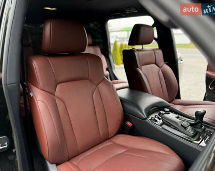 Черный Лексус ЛХ, объемом двигателя 4.46 л и пробегом 208 тыс. км за 70000 $, фото 76 на Automoto.ua