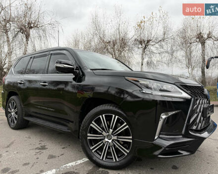 Черный Лексус ЛХ, объемом двигателя 5.66 л и пробегом 55 тыс. км за 81900 $, фото 16 на Automoto.ua