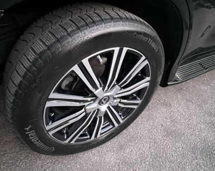 Черный Лексус ЛХ, объемом двигателя 5.66 л и пробегом 127 тыс. км за 76000 $, фото 4 на Automoto.ua