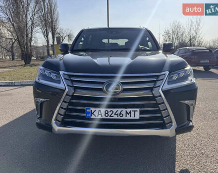 Черный Лексус ЛХ, объемом двигателя 5.66 л и пробегом 206 тыс. км за 68000 $, фото 8 на Automoto.ua
