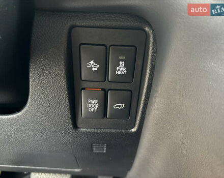 Черный Лексус ЛХ, объемом двигателя 4.46 л и пробегом 112 тыс. км за 82600 $, фото 52 на Automoto.ua