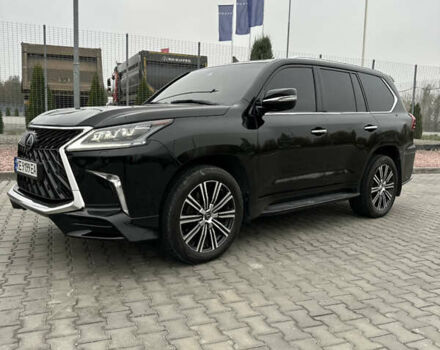 Черный Лексус ЛХ, объемом двигателя 5.66 л и пробегом 1 тыс. км за 72000 $, фото 1 на Automoto.ua