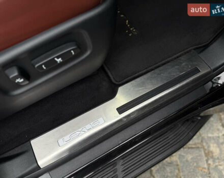 Черный Лексус ЛХ, объемом двигателя 4.46 л и пробегом 208 тыс. км за 70000 $, фото 73 на Automoto.ua