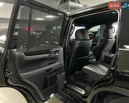 Чорний Лексус ЛХ, об'ємом двигуна 4.46 л та пробігом 156 тис. км за 73700 $, фото 32 на Automoto.ua